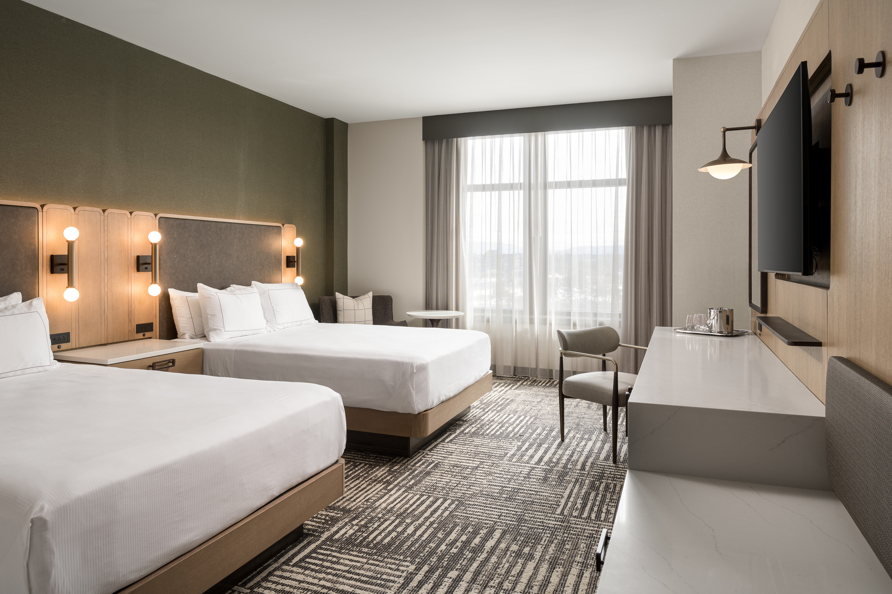 Double Queen Guestroom