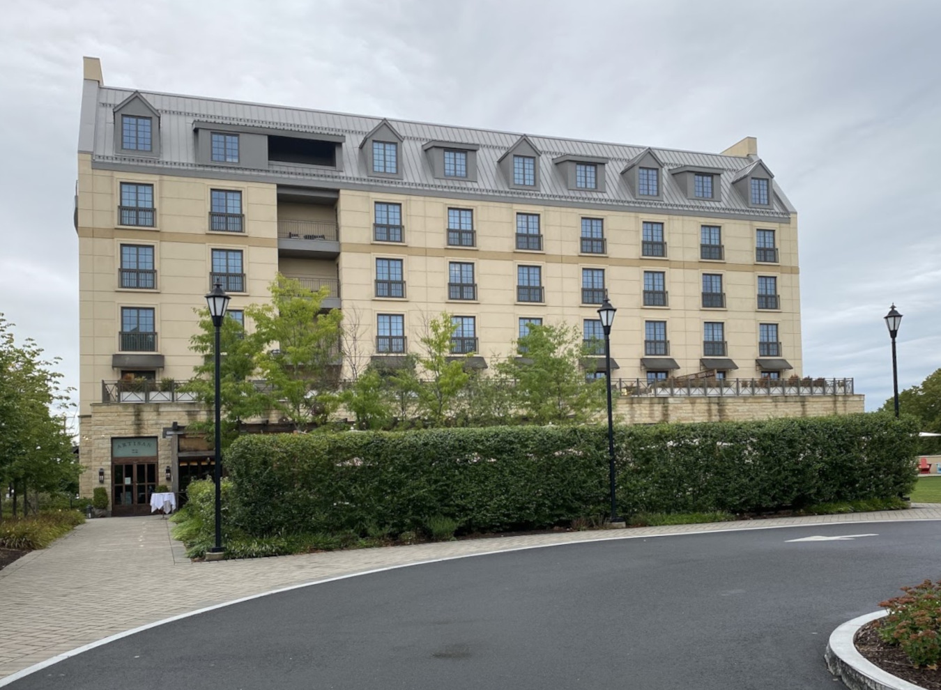 Artisan Restaurant & Ballroom Drop off