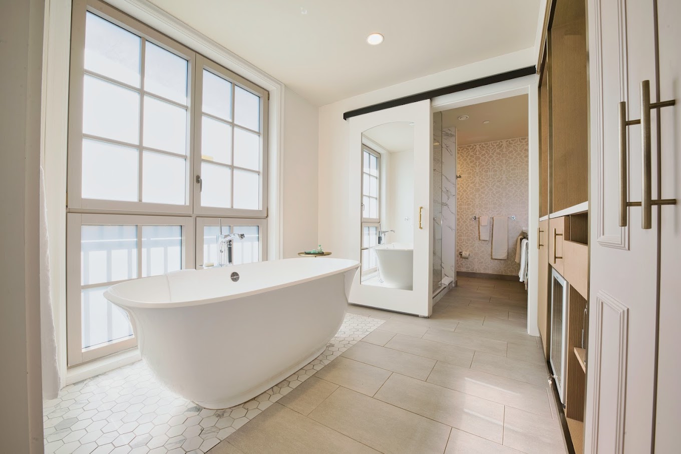 Guest Suite - Soaking Tub